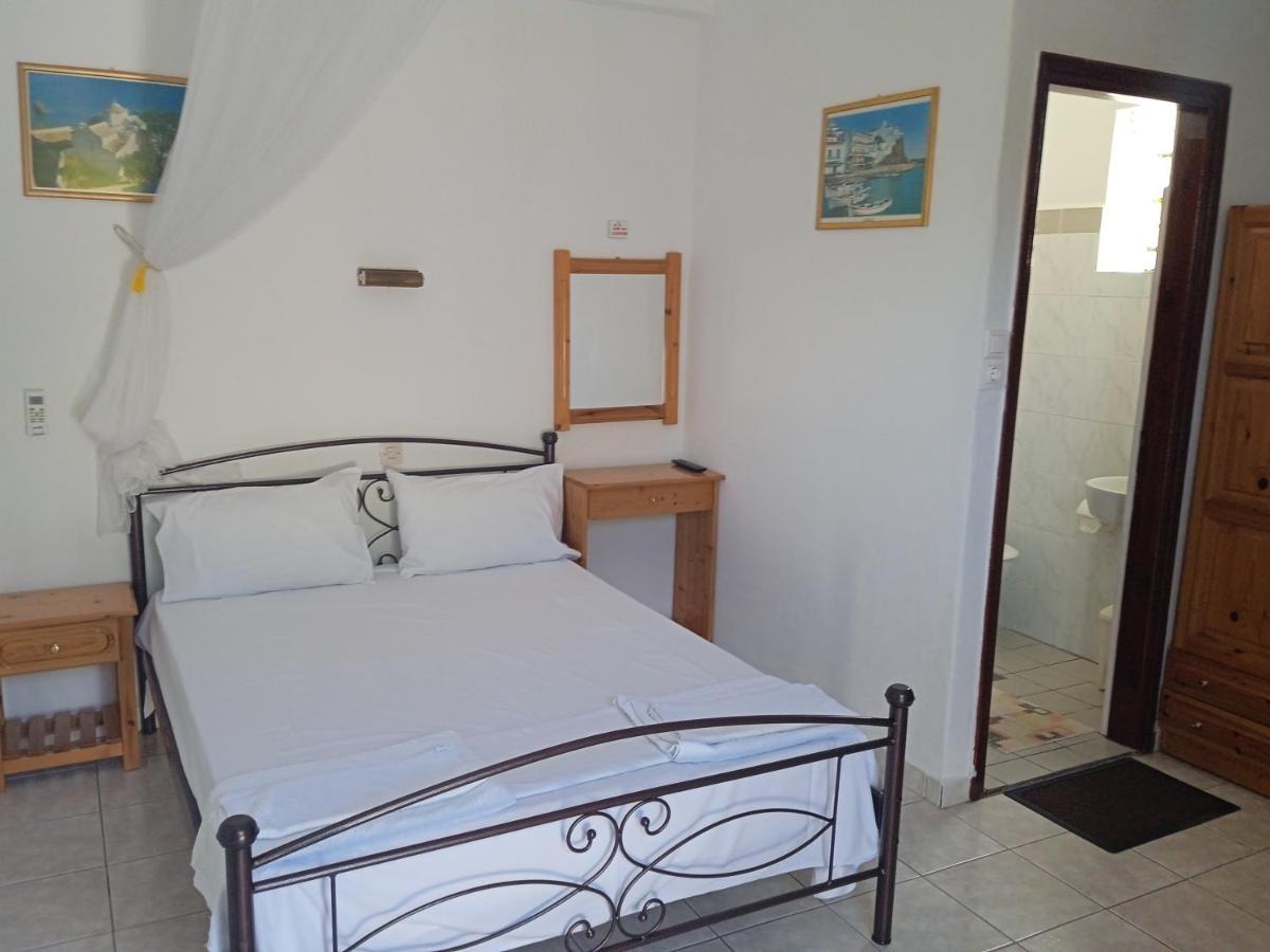 Filoxenia Apartment Skopelos Exterior foto