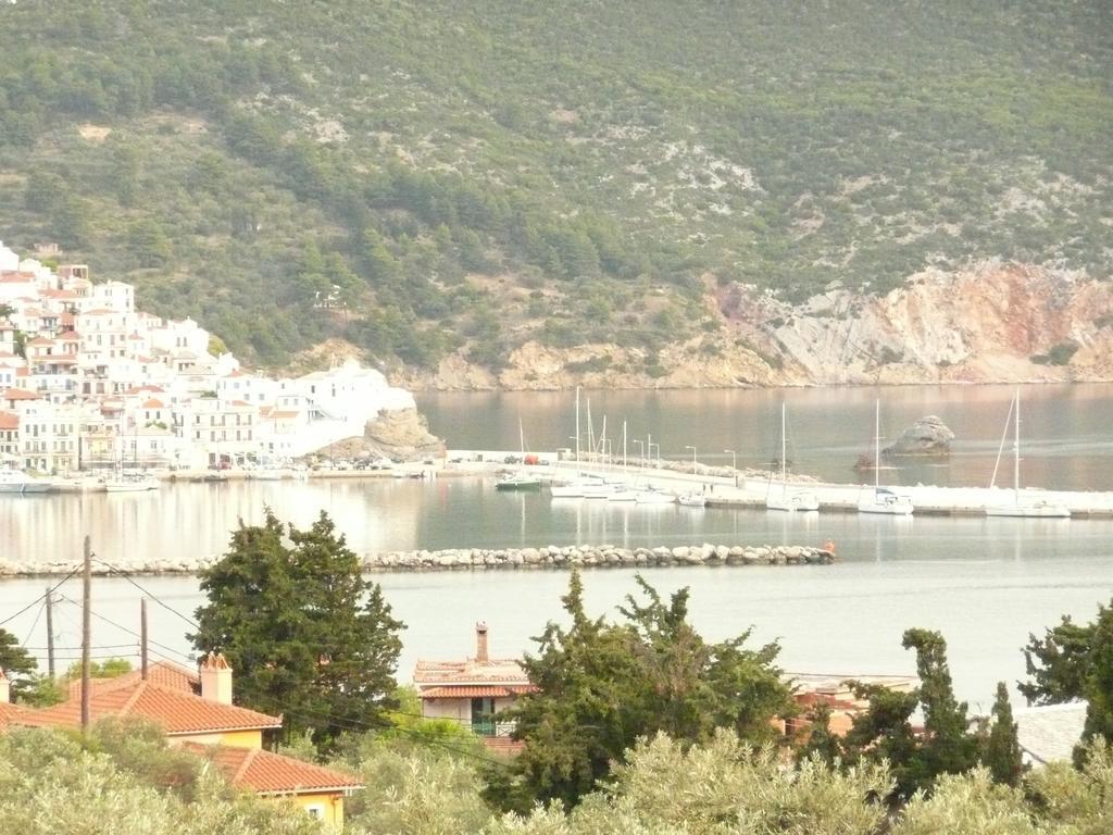 Filoxenia Apartment Skopelos Exterior foto
